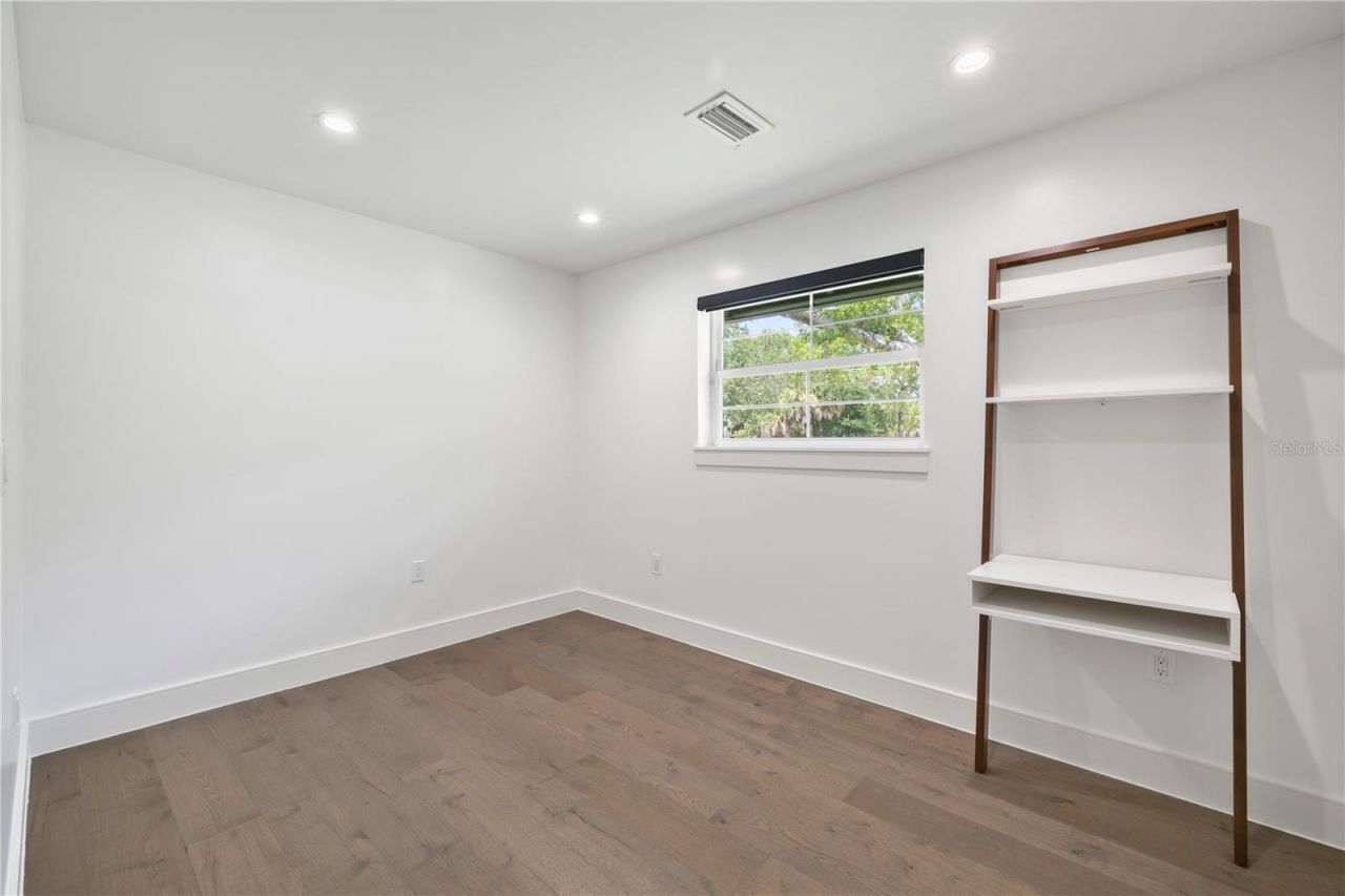 900 W Plant Street, Winter Garden, FL 34787 Photo