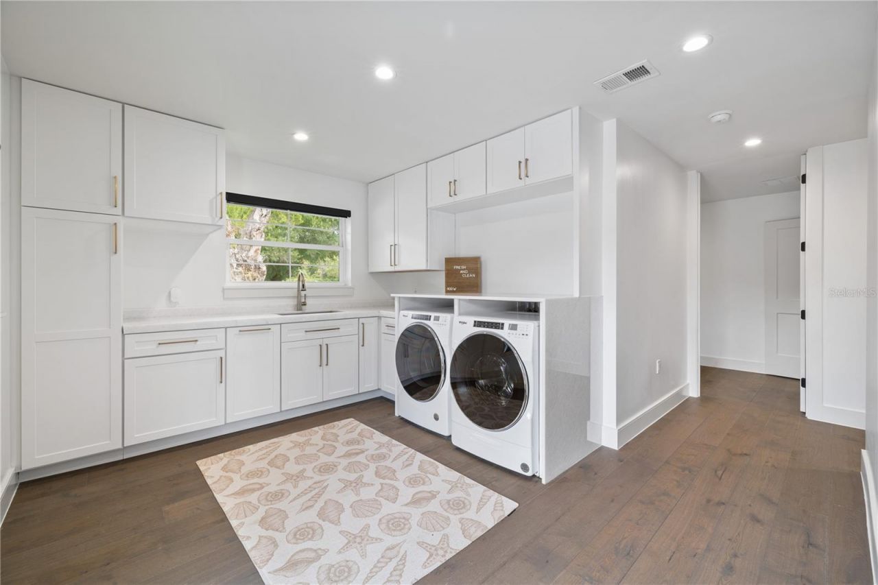 900 W Plant Street, Winter Garden, FL 34787 Photo