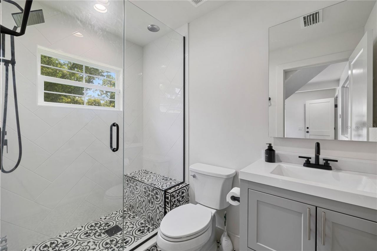 900 W Plant Street, Winter Garden, FL 34787 Photo