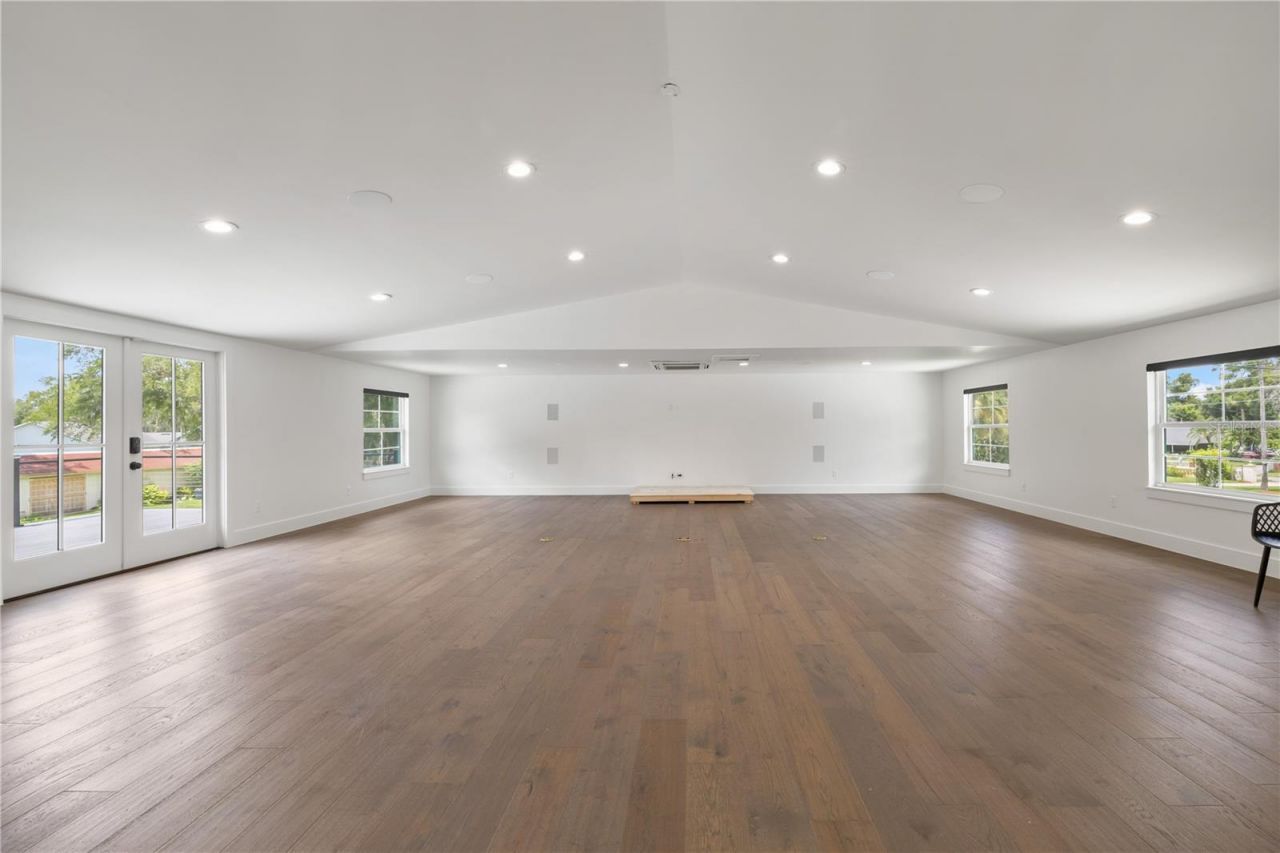900 W Plant Street, Winter Garden, FL 34787 Photo