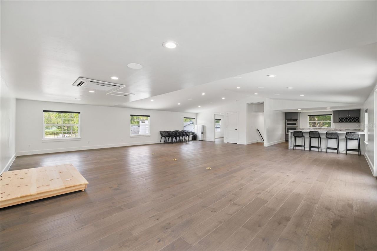 900 W Plant Street, Winter Garden, FL 34787 Photo