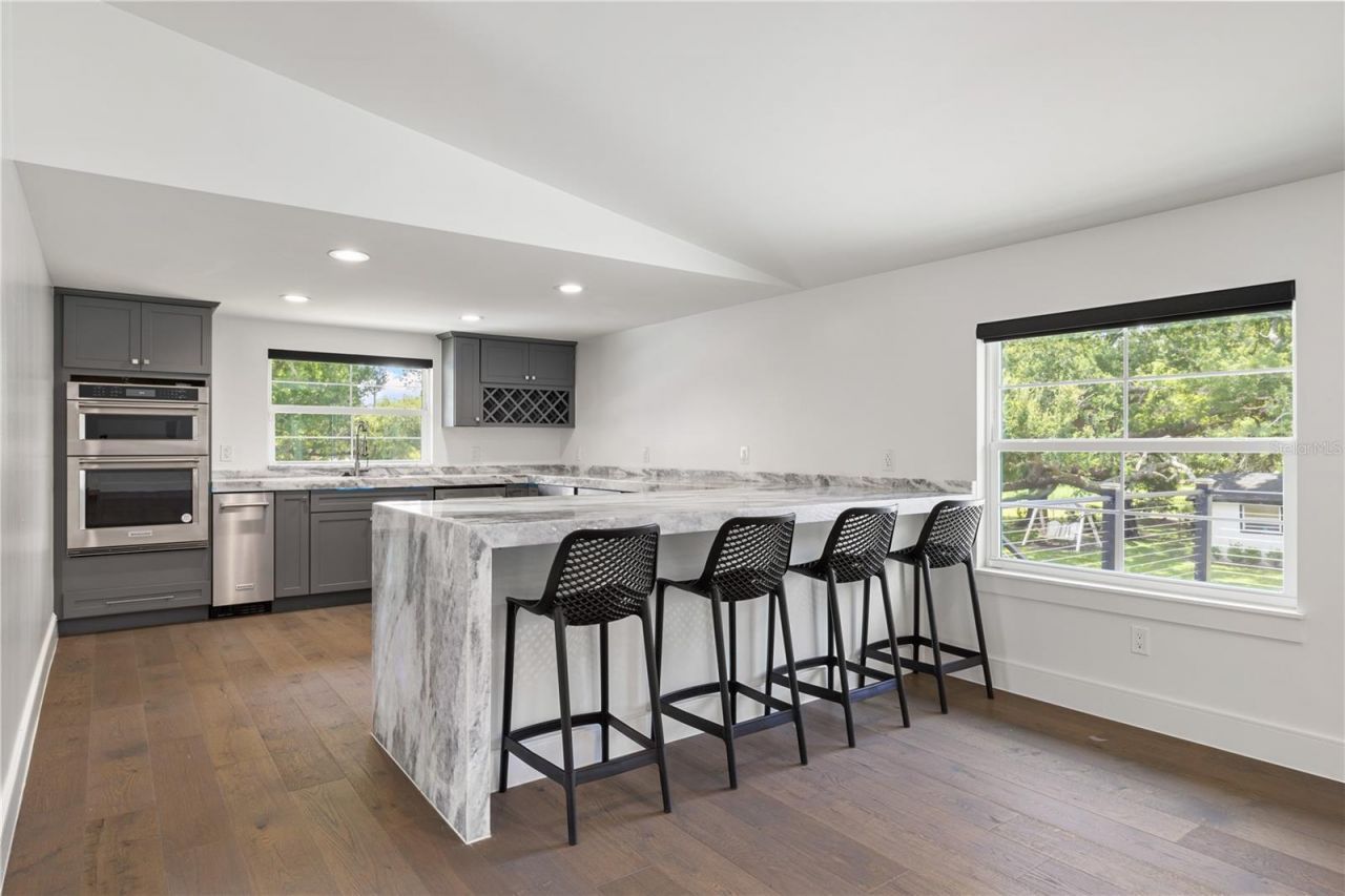 900 W Plant Street, Winter Garden, FL 34787 Photo