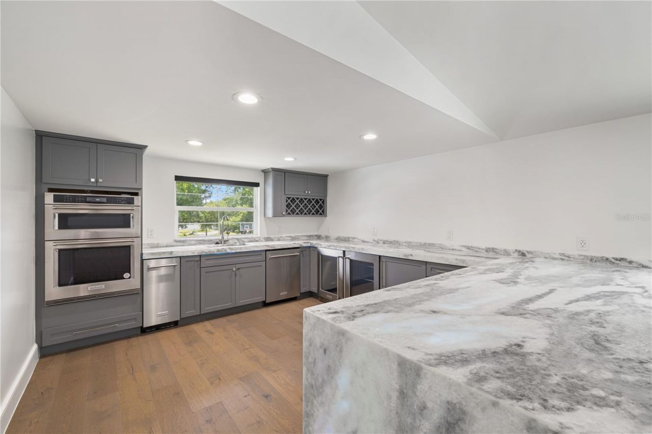 900 W Plant Street, Winter Garden, FL 34787 Photo