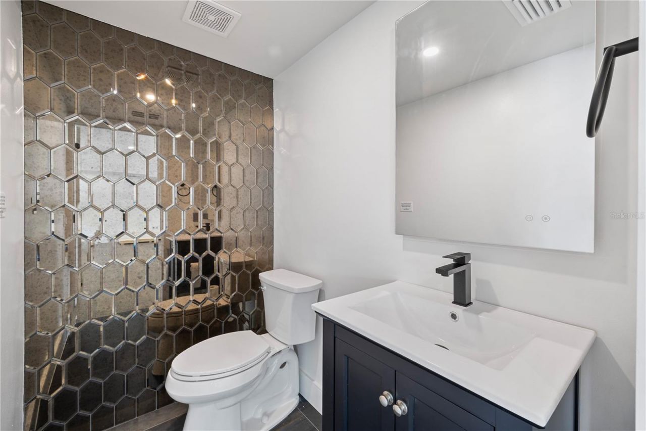 900 W Plant Street, Winter Garden, FL 34787 Photo
