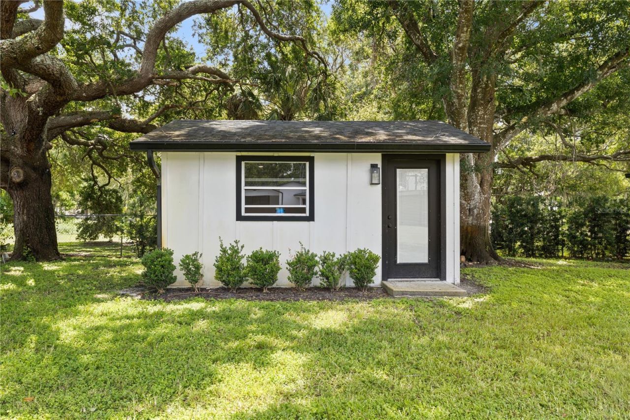900 W Plant Street, Winter Garden, FL 34787 Photo