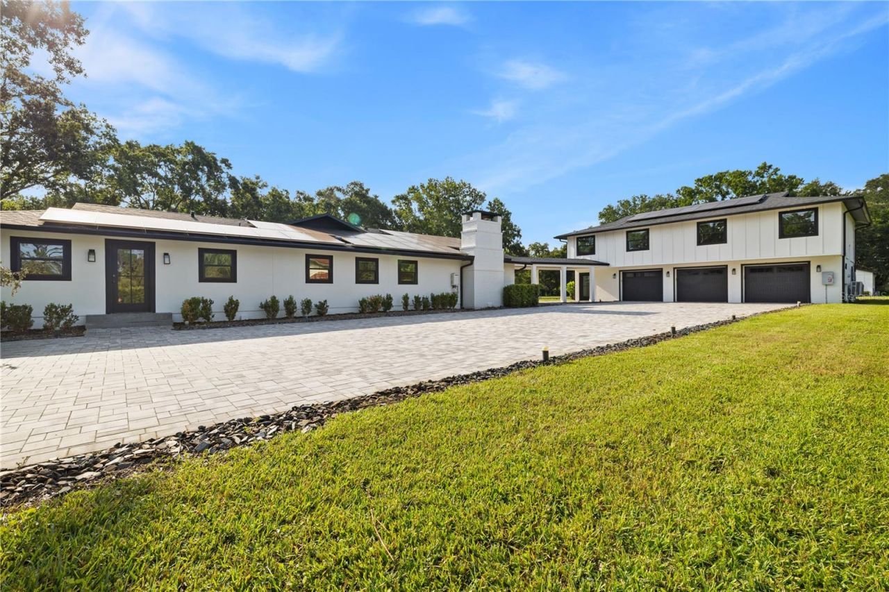 900 W Plant Street, Winter Garden, FL 34787 Photo