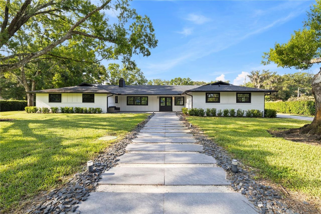 900 W Plant Street, Winter Garden, FL 34787 Photo