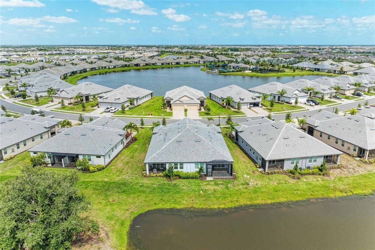 18048 Cherished Loop, Lakewood Ranch, FL 34211 Photo