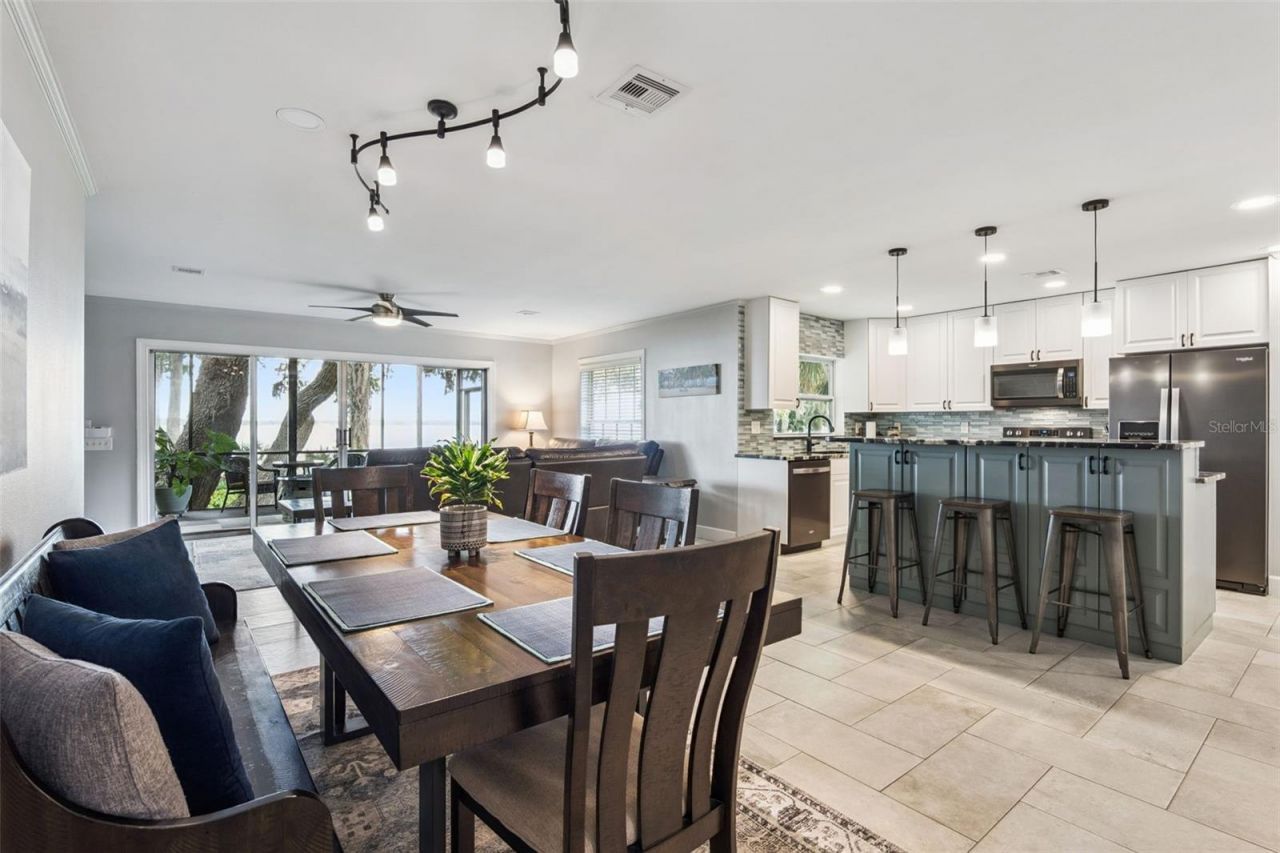 1000 N Lakeshore Boulevard, Howey in the Hills, FL 34737 Photo