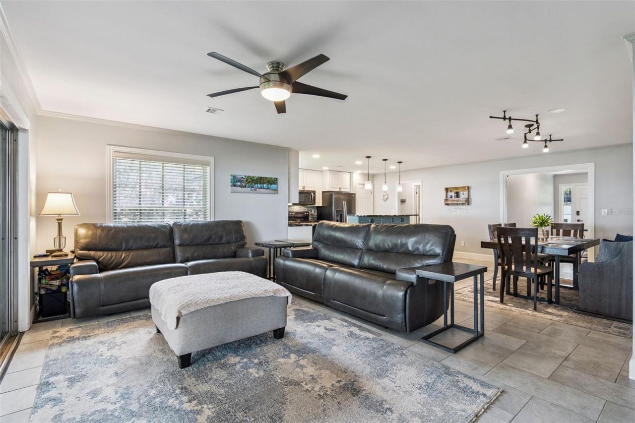 1000 N Lakeshore Boulevard, Howey in the Hills, FL 34737 Photo