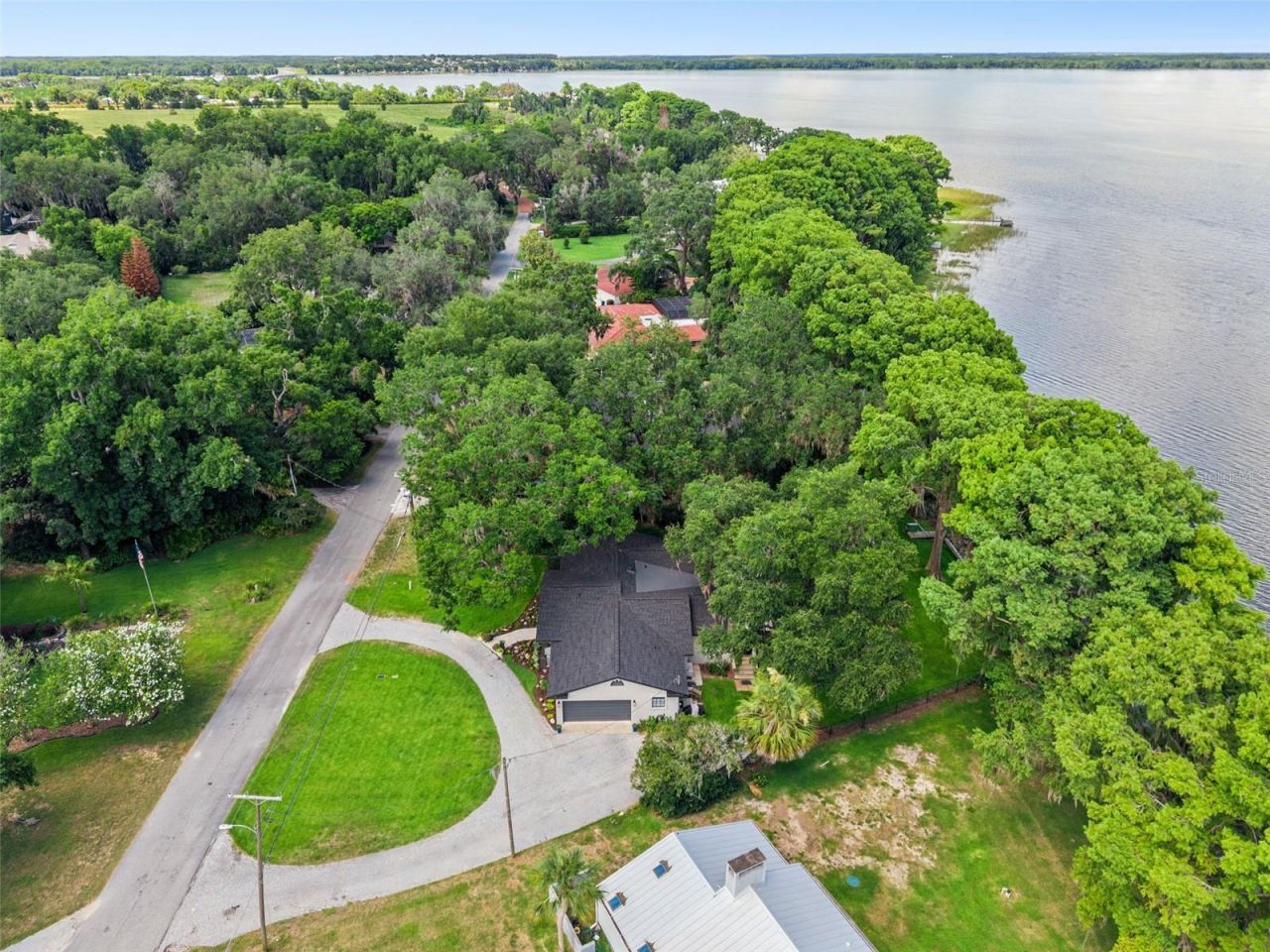 1000 N Lakeshore Boulevard, Howey in the Hills, FL 34737 Photo