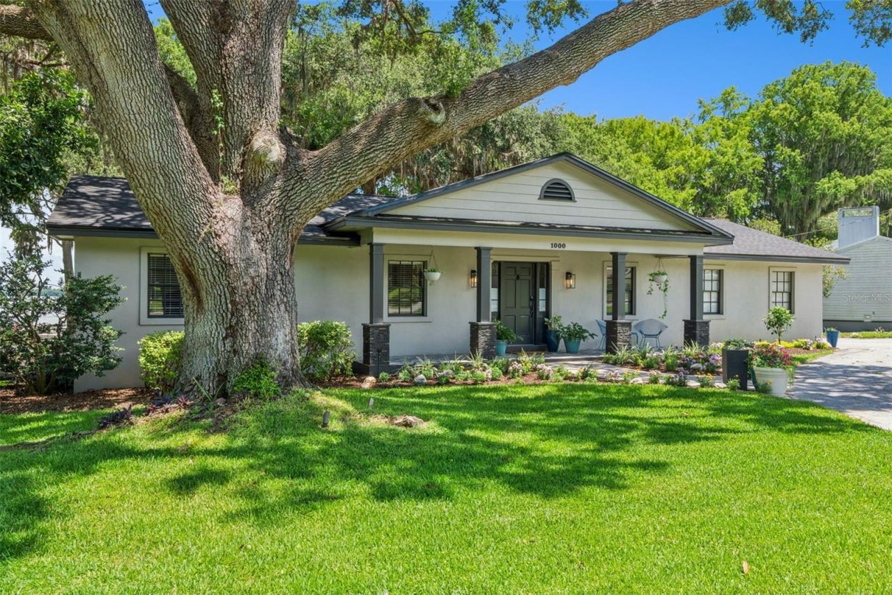 1000 N Lakeshore Boulevard, Howey in the Hills, FL 34737 Photo