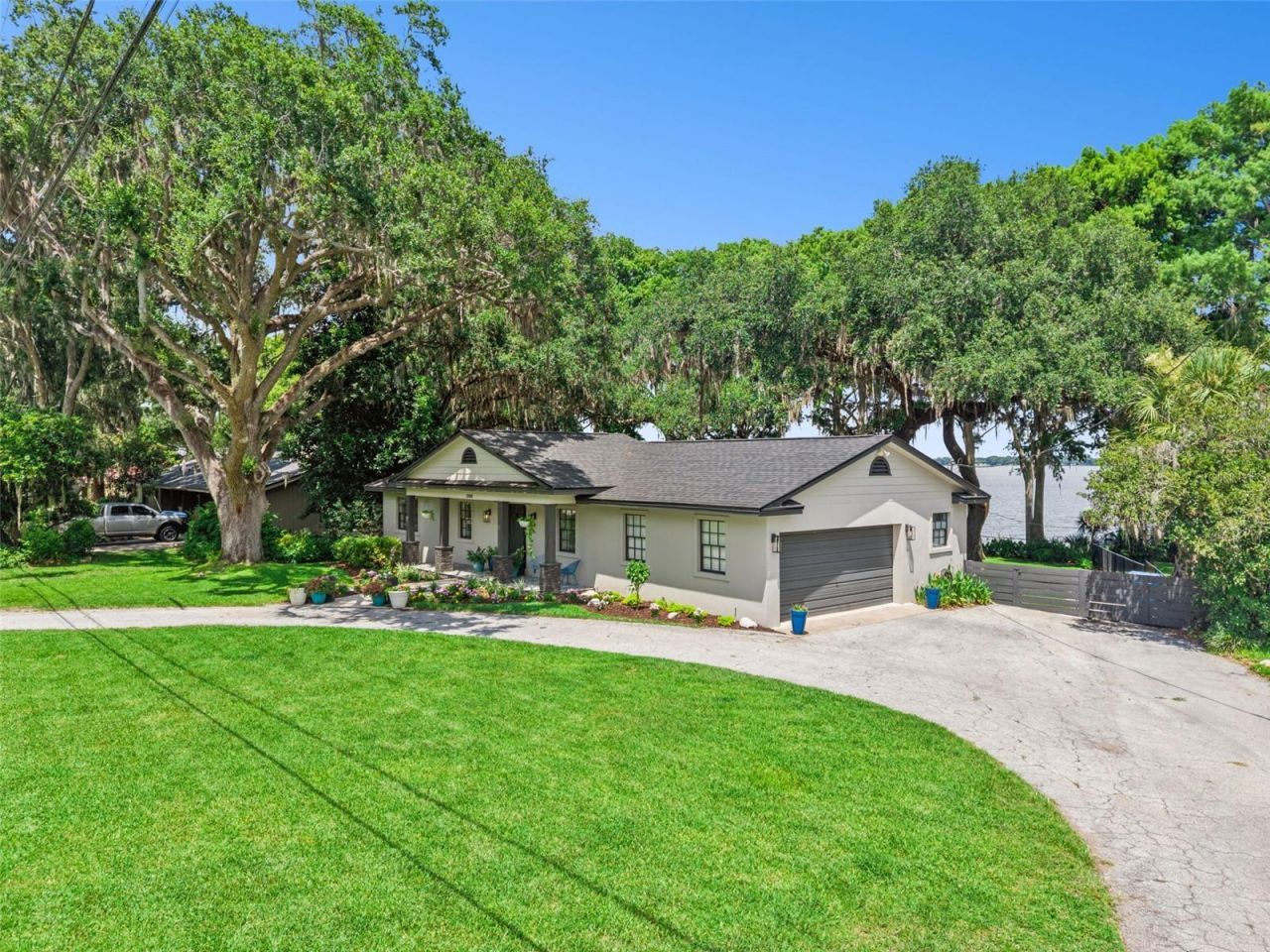 1000 N Lakeshore Boulevard, Howey in the Hills, FL 34737 Photo