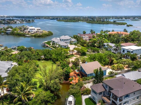 4114 ROBERTS POINT CIRCLE , SARASOTA, FL 34242