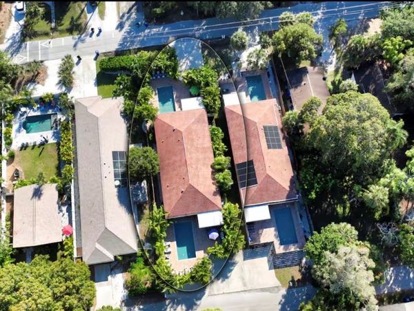 2047 ROSELAWN STREET , SARASOTA, FL 34231