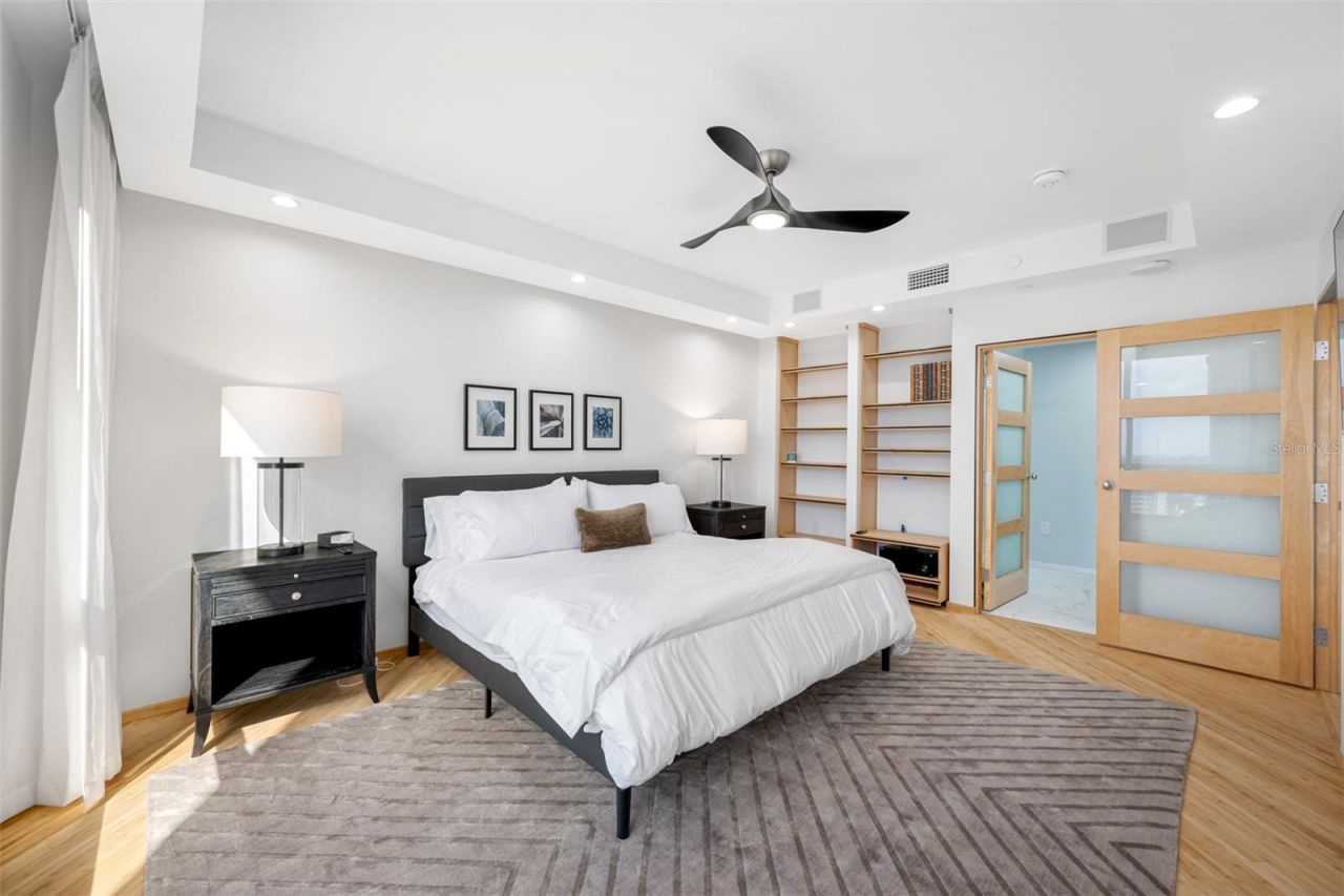 1 Beach Drive Se, Unit 2211, Saint Petersburg, FL 33701 Photo