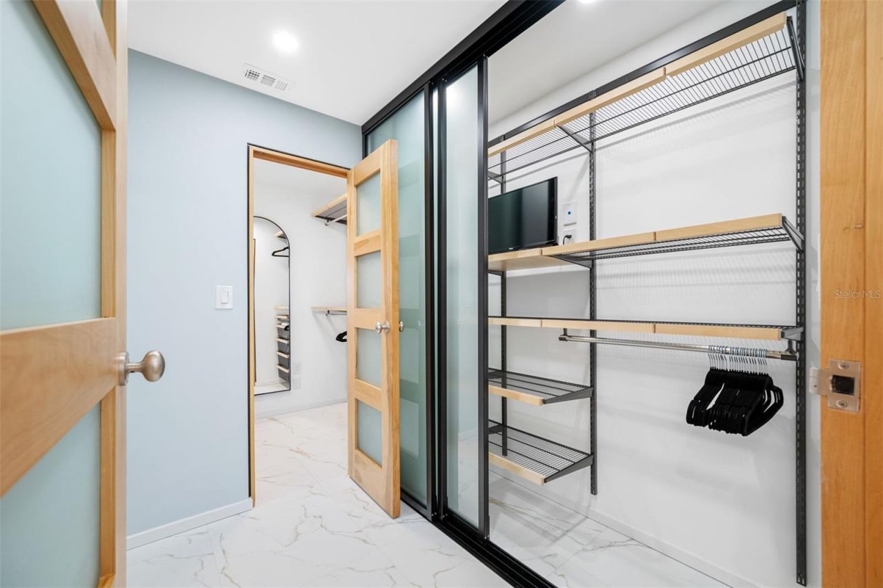 1 Beach Drive Se, Unit 2211, Saint Petersburg, FL 33701 Photo