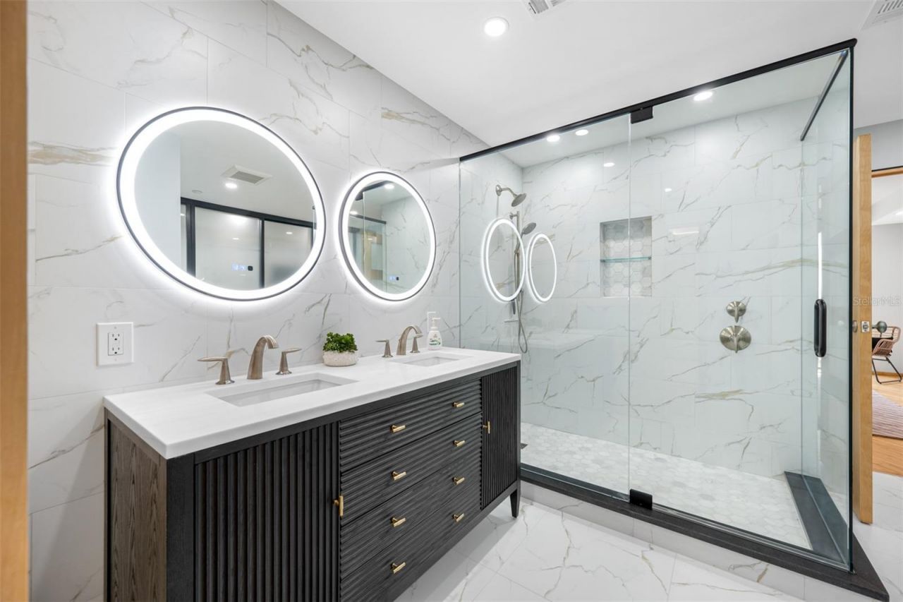 1 Beach Drive Se, Unit 2211, Saint Petersburg, FL 33701 Photo