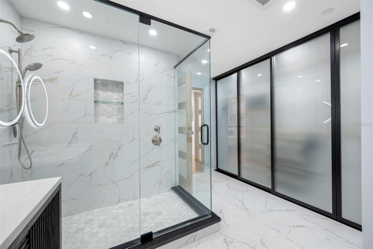 1 Beach Drive Se, Unit 2211, Saint Petersburg, FL 33701 Photo