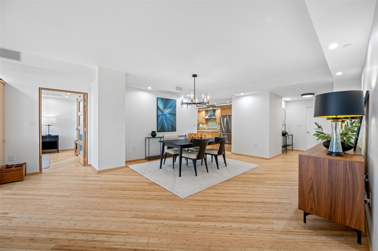 1 Beach Drive Se, Unit 2211, Saint Petersburg, FL 33701 Photo