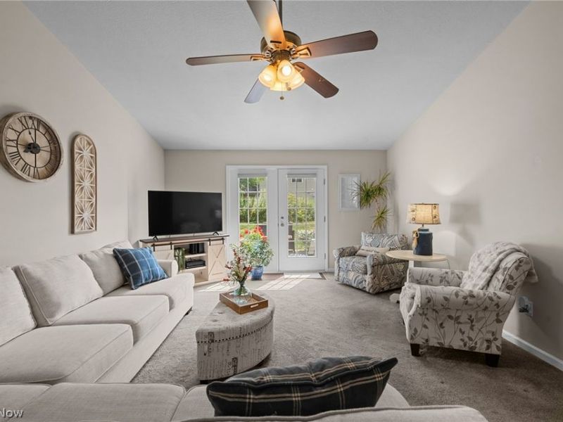 2469 Waterford Pointe Drive, Kent, OH 44240 Photo 17