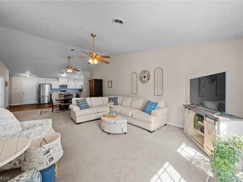 2469 Waterford Pointe Drive, Kent, OH 44240 Photo 19