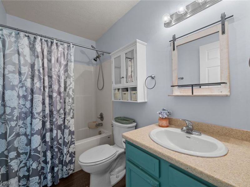 2469 Waterford Pointe Drive, Kent, OH 44240 Photo 27