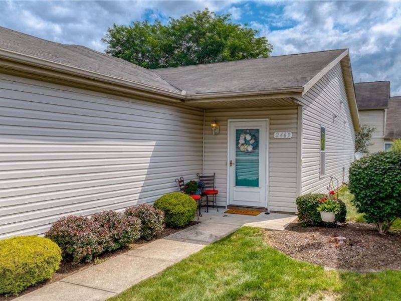 2469 Waterford Pointe Drive, Kent, OH 44240 Photo 3