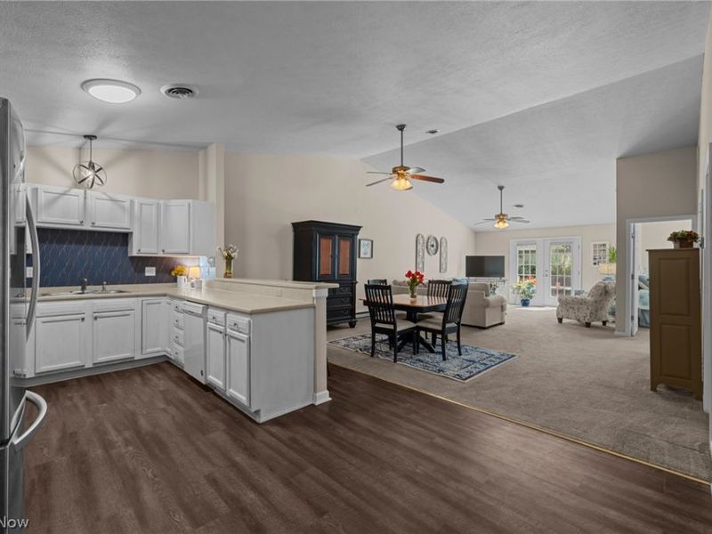 2469 Waterford Pointe Drive, Kent, OH 44240 Photo 4