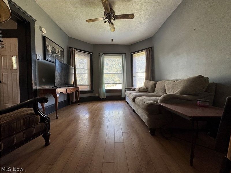 709 Fulton Road NW, Canton, OH 44703 Photo 3