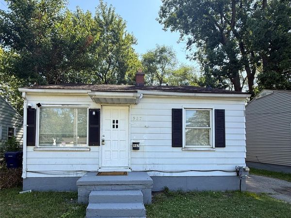 987 S Ballenger Highway S, Flint, Mi 48532
