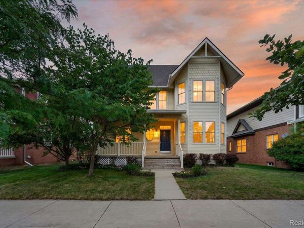 190 Saint John Street, Wyandotte, Mi 48192