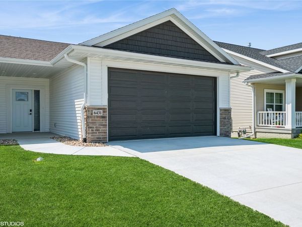 6431 Rookwood Lane , Marion, IA 52302