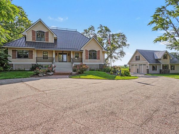 14848 152nd Avenue, Grand Haven, MI 49417