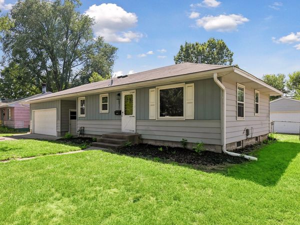 6921 Major Avenue N, Brooklyn Center, MN 55429