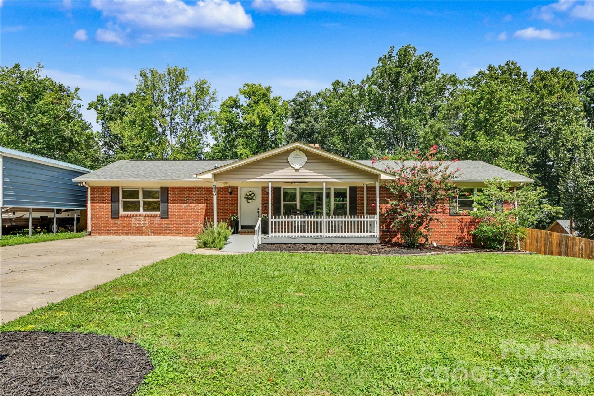 163 Madison Avenue Ne, Concord, NC 28025 Main Photo