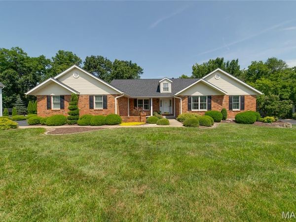 16275 Lone Cabin Drive , Wildwood, MO 63005