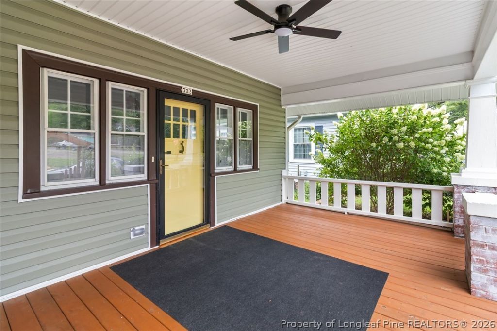 323 N Steele Street, Sanford, NC 27330 Main Photo