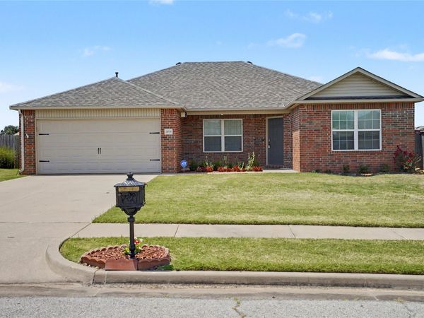 14930 S Pin Oak Street, Glenpool, OK 74033