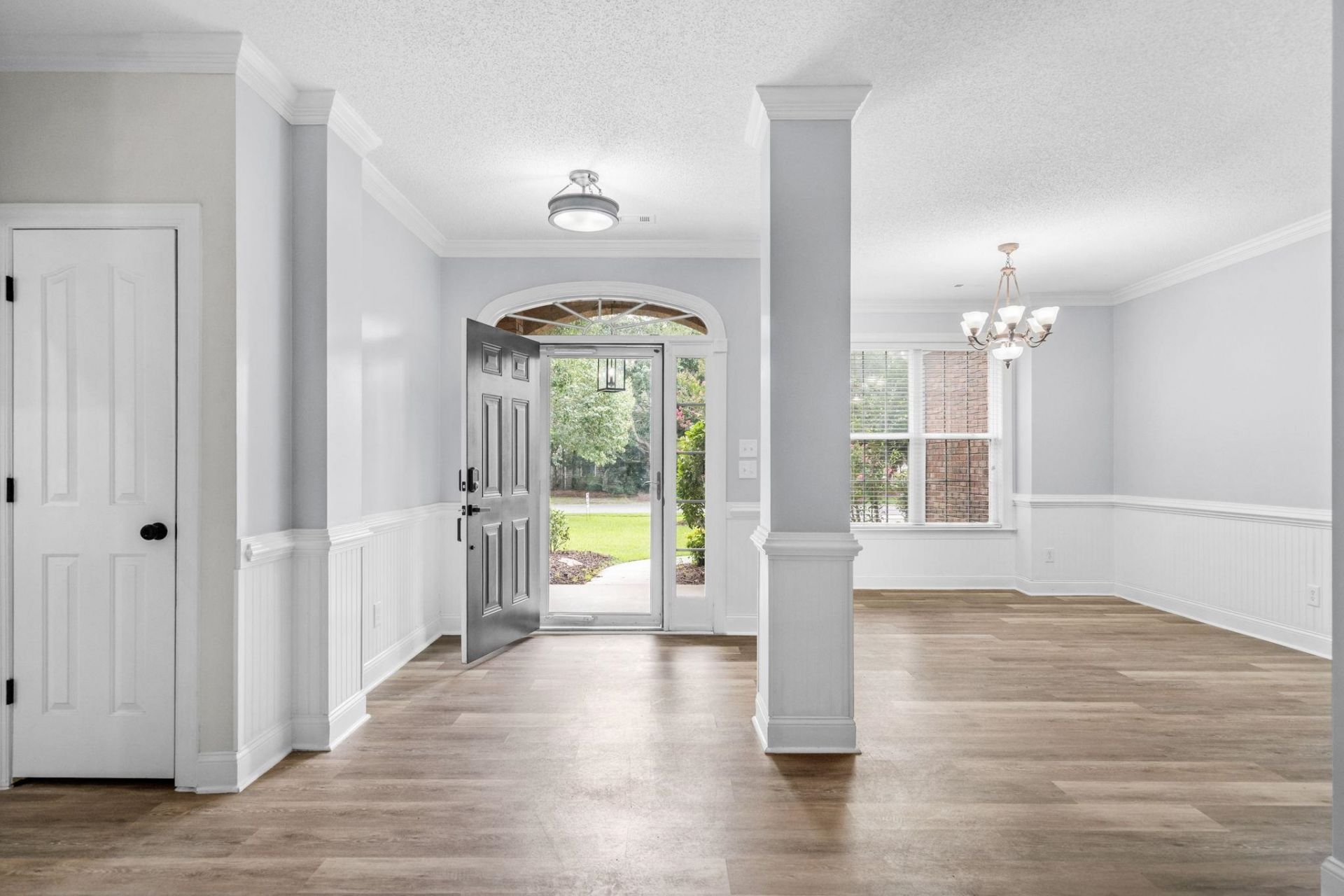 4002 Edenborough Dr. Photo 11