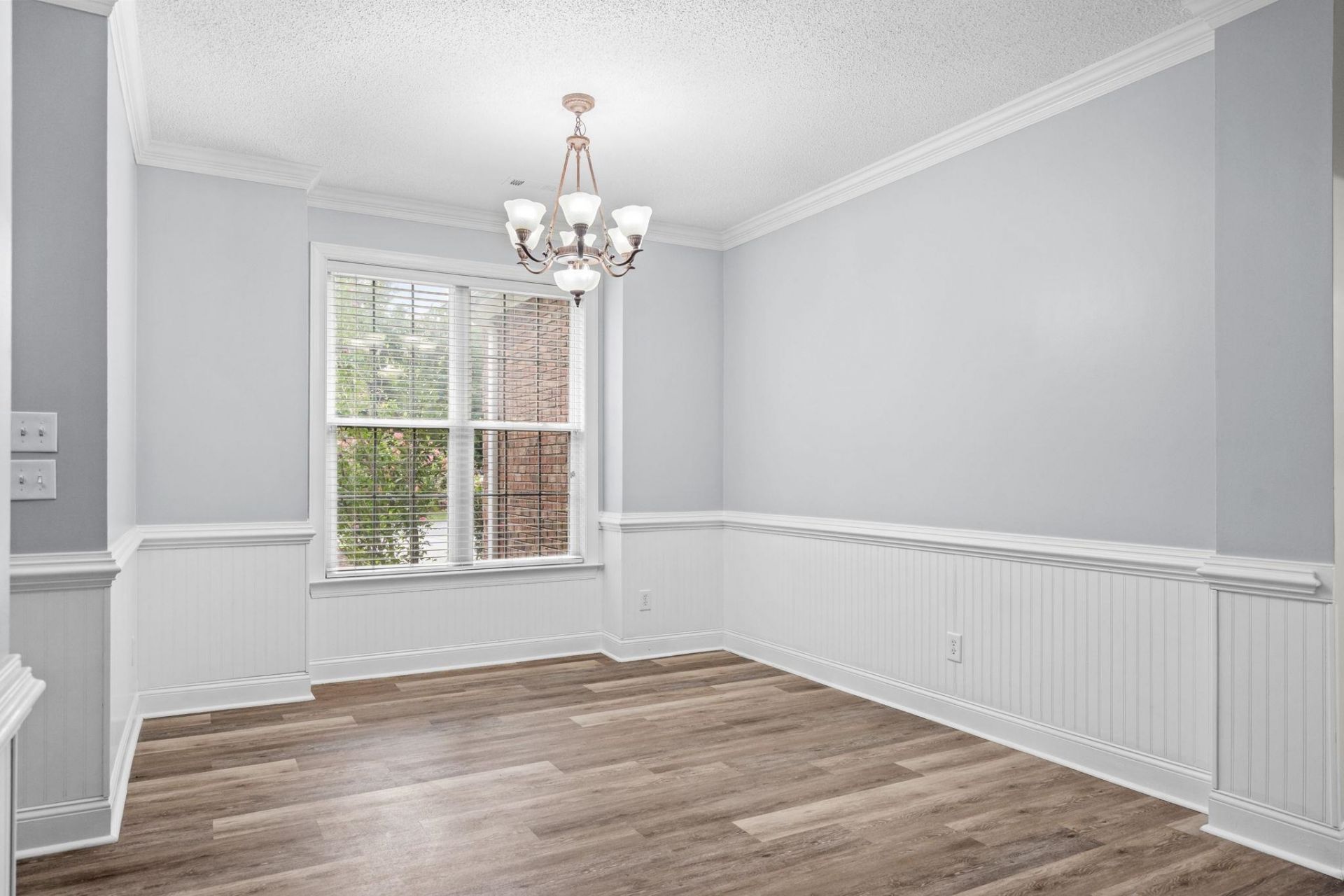 4002 Edenborough Dr. Photo 12
