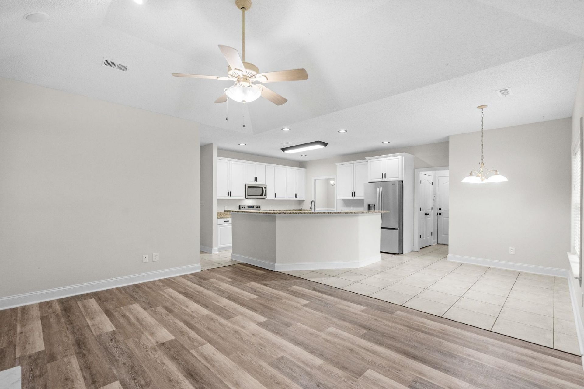 4002 Edenborough Dr. Photo 21