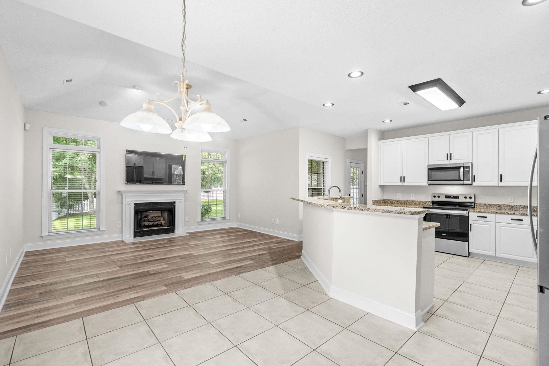 4002 Edenborough Dr. Photo 31