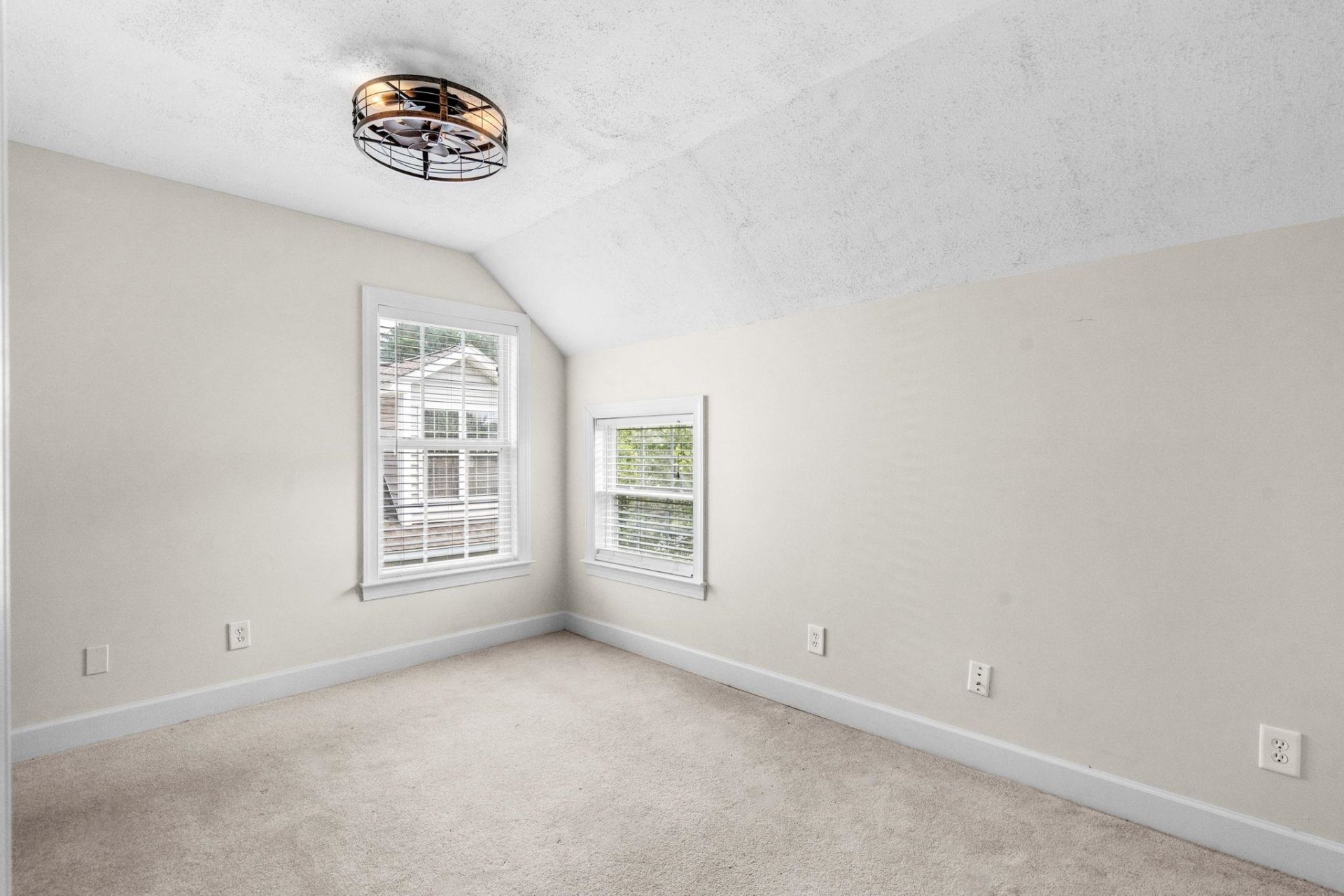 4002 Edenborough Dr. Photo 56