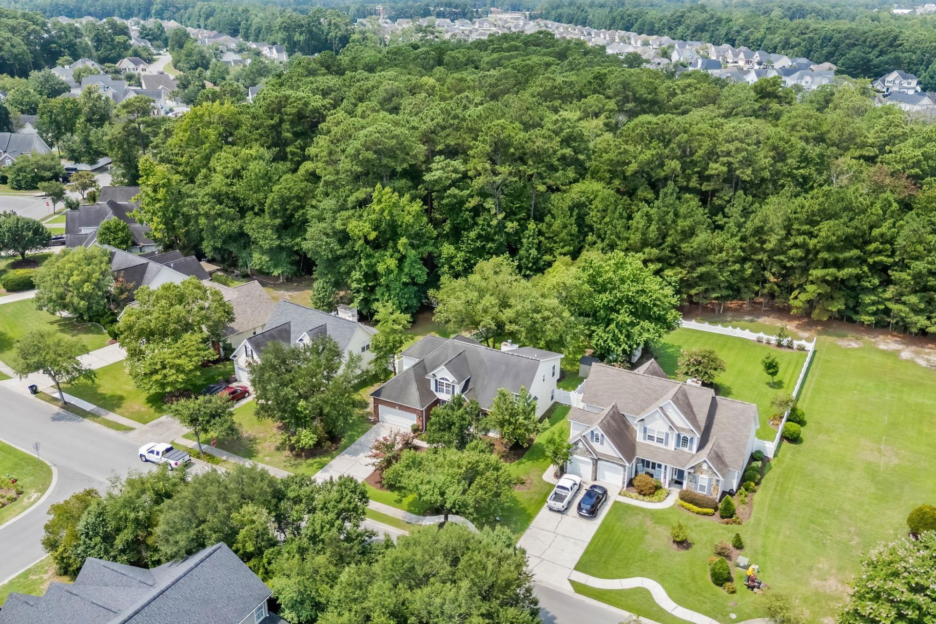 4002 Edenborough Dr. Photo 64
