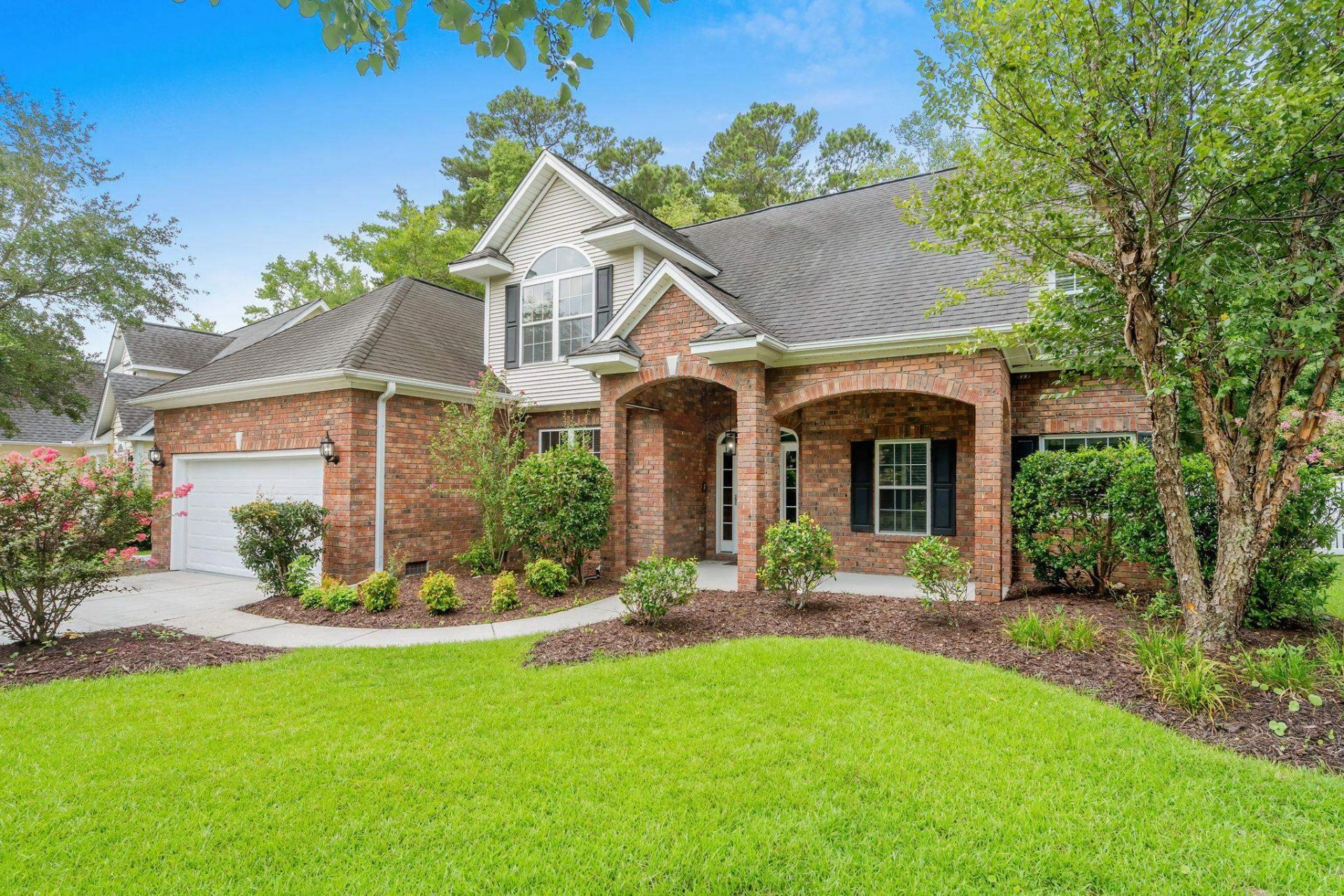 4002 Edenborough Dr. Photo 8