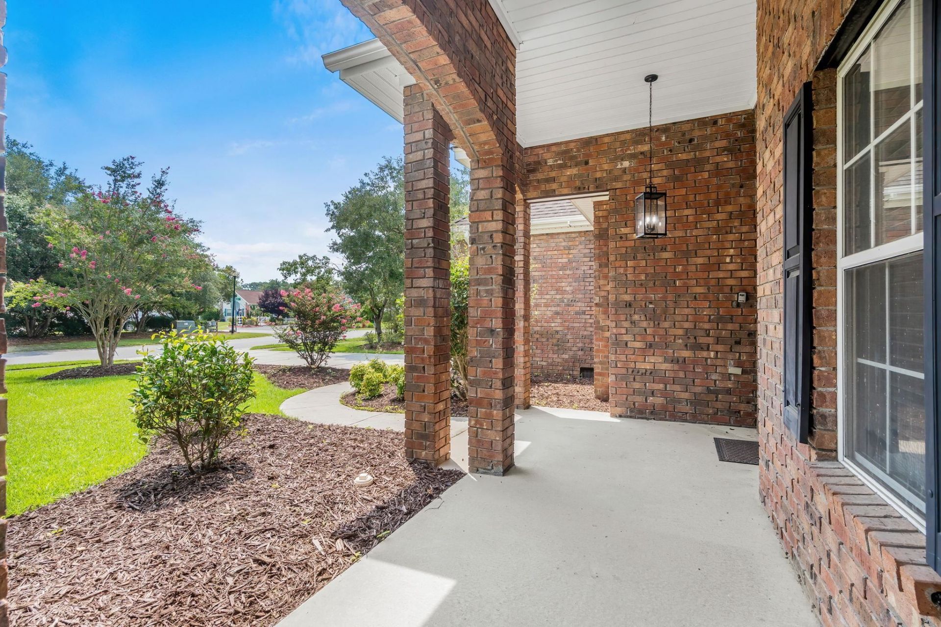 4002 Edenborough Dr. Photo 9