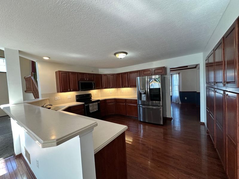 4358 Donald Drive, Hilliard, OH 43026 Photo 11