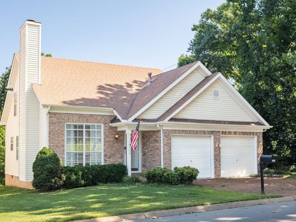 5100 Village Way , Nashville, TN 37211