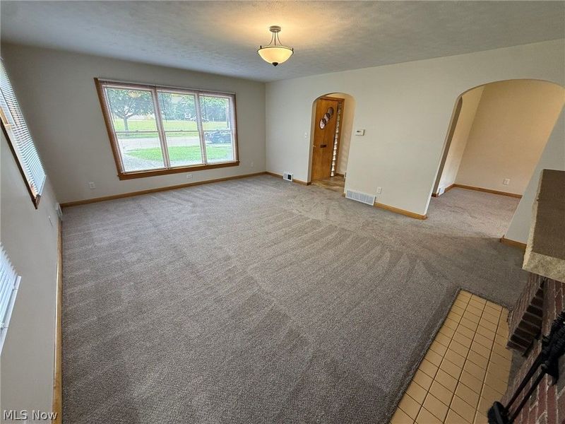 928 S Broadway Street, New Philadelphia, OH 44663 Photo 5